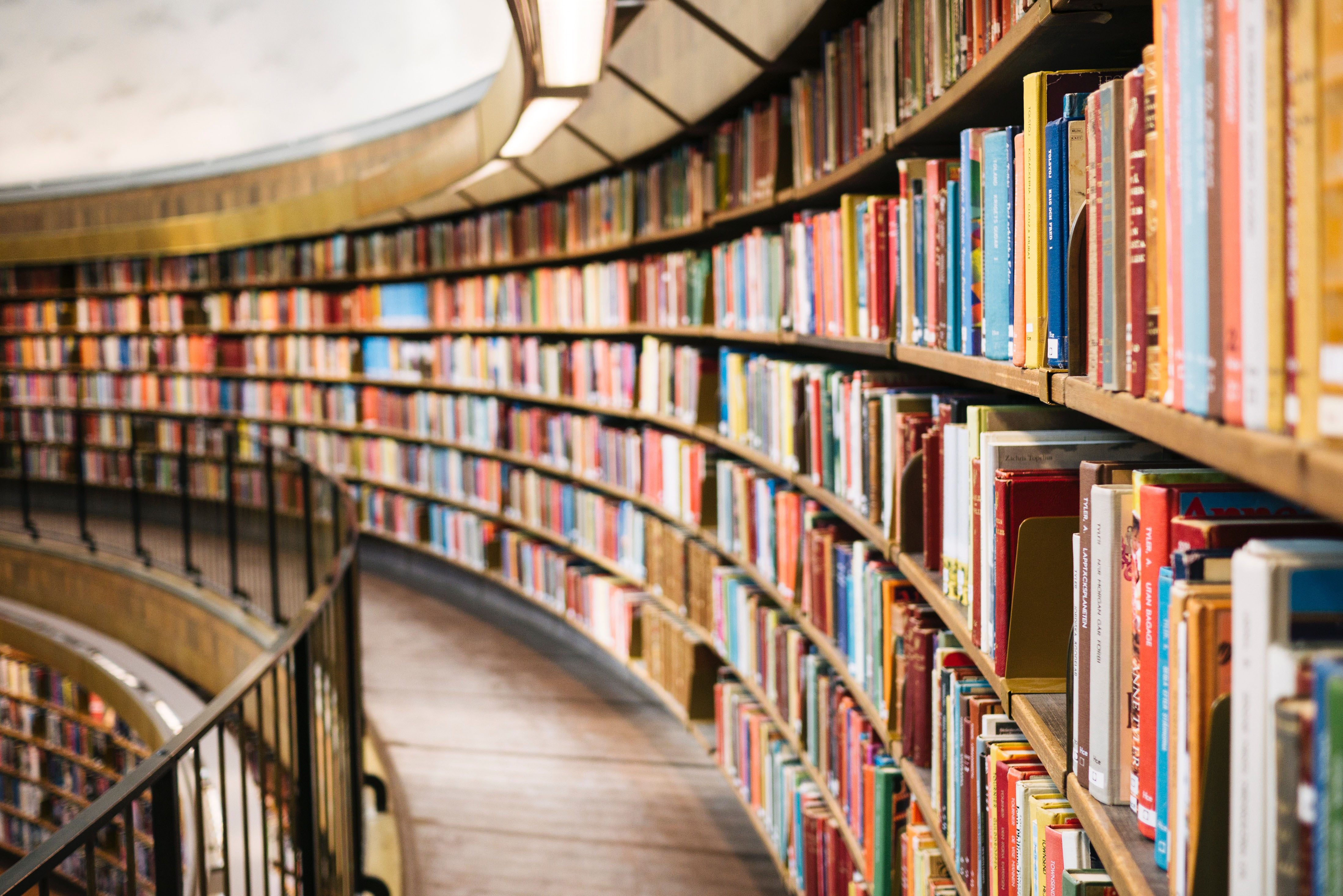 Afbeelding van een balustrade in een bibliotheek