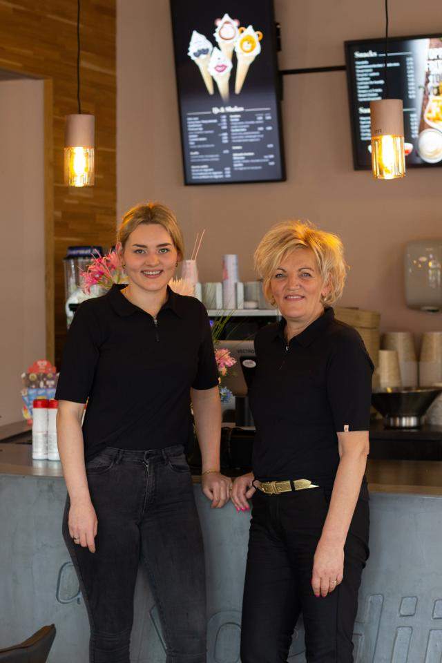 Cafetaria en lunchroom de Koedijk in Meppel: foto van het team